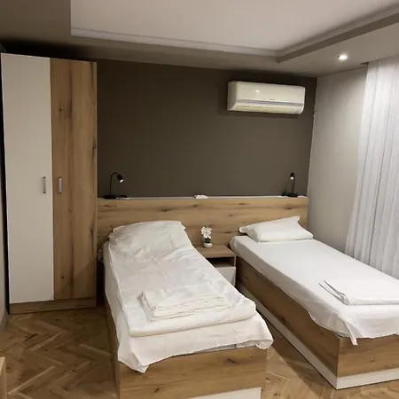 Ivet Guest Rooms-3